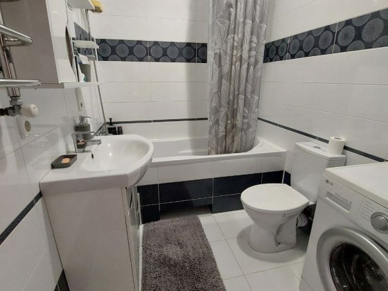 Терміново здається 2 км новобуд Руська (меблі Майя)! Чернівці