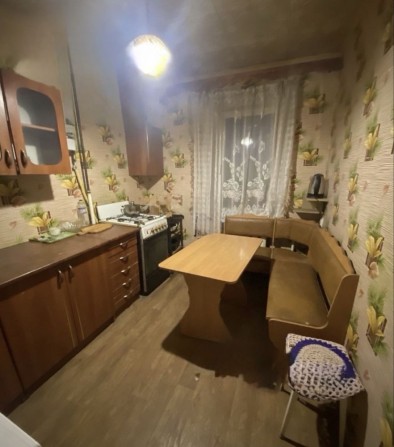 Інститут звязку. Здається 3-х кінатна квартира - фото 1