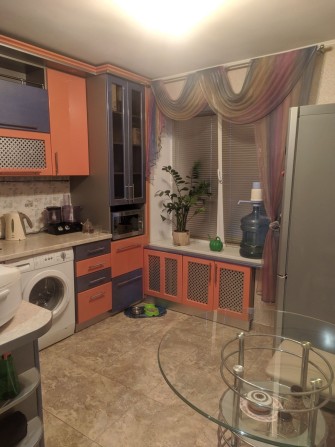 1-кімн. кв., вул. Грушевського, Світло не вимикають! - фото 1