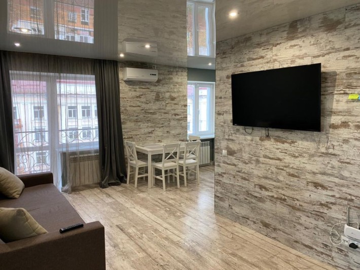 Квартира в центрі 2-х кімнатна - фото 1