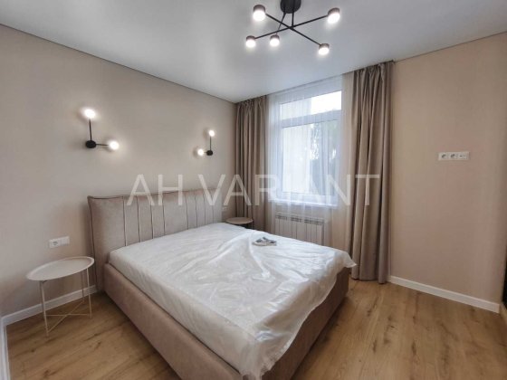 Здається в оренду 1-кімнатна квартира, вул. Бачинського 92 Код: 28924* Ужгород