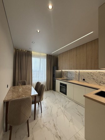 Оренда ЦЕНТР  вул. Руська. - фото 1