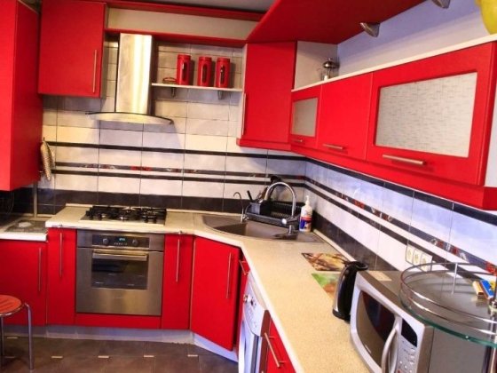 Терміново здаєтсься 3+кухня студія квартира,біля центру Ужгород