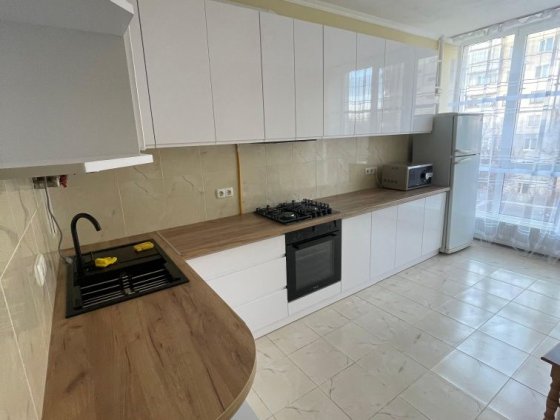 Оренда 2-х кімнатної квартири по вул. Руська 223 д Черновцы