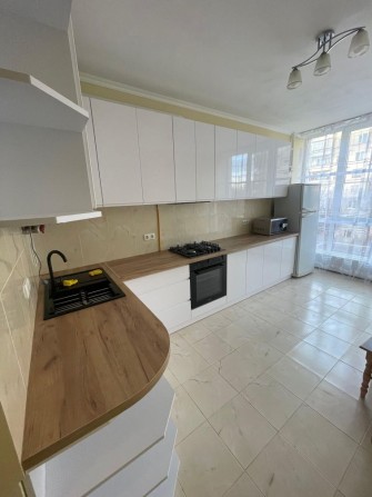 Оренда 2-х кімнатної квартири по вул. Руська 223 д - фото 1