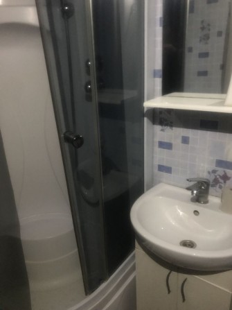 Сдам 1 кв. ул.Тулузе  без быт. техн. ,10 мин.езды  м.Академгоро. - фото 1