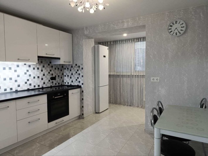 Оренда одно кімнатної супер квартири, вул. Новопречистенська 55 - фото 1