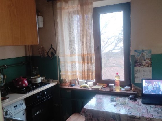 Здам 3х-кім Проспект  - спорт товари . Світло не вимикають! Чернівці