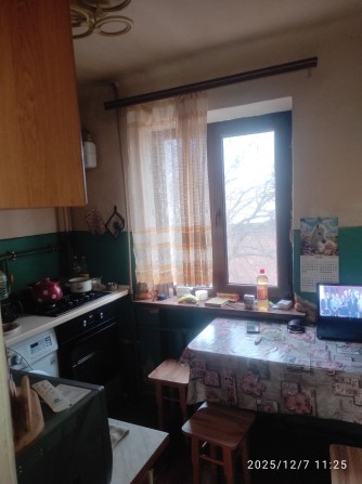 Здам 3х-кім Проспект  - спорт товари . Світло не вимикають! - фото 1