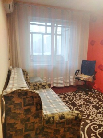 М."Харьковская"-пешком. Газ! 7 этаж.Сдам 1 комн.квартиру.Ул. Ревуцк - фото 1