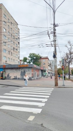 Здам 3 кімнатну квартиру район готель  Україна - фото 1