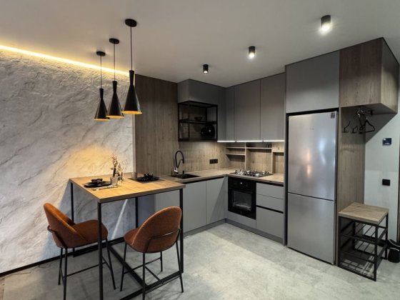 Комфортна 1-кімнатна квартира з дорогим ремонтом, Масани Чернигов