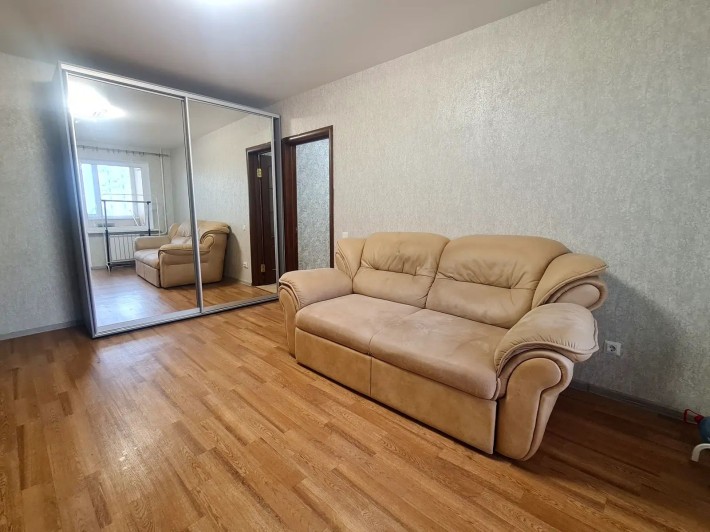 Оренда 1 к Київ Севастопольська площа вул Ернста 6 - фото 1