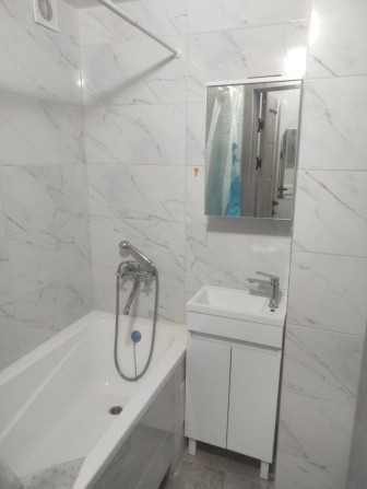 2к квартира м. Святошин - фото 1