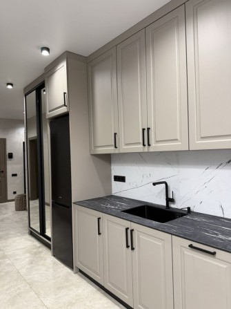 Перша здача  2-х кімнатна Світло не вимикають - фото 1