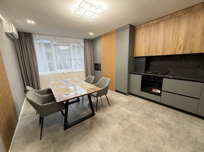 Оренда шикарної 3к новобудови біля Героїв Майдану - фото 1