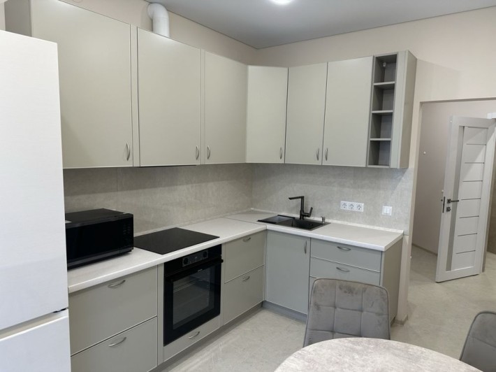 Оренда квартири з новим ремонтом - фото 1