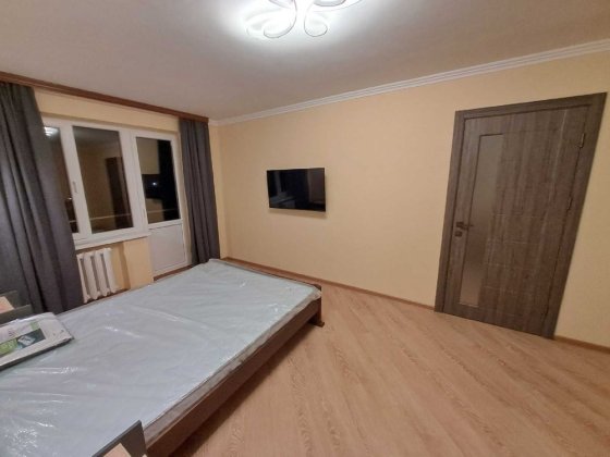 Здається 2 кімнатна квартира Небесноі Сотні Формаркет Черновцы