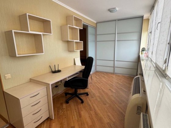 Простора 1-кімнатна квартира на Митниці Черкаси