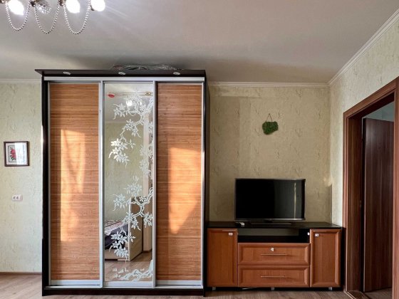 Ващенка 3, метро Осокорки, 1к 45м2 Київ