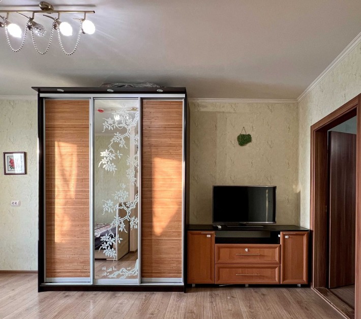 Ващенка 3, метро Осокорки, 1к 45м2 - фото 1