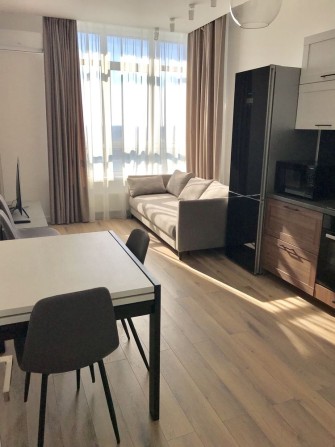 ГЕНЕРАТОР Оренда 1-кім 55 м2 в ЖК Централ Парк, вул. Д. Маккейна 7 - фото 1