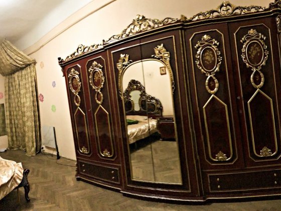 Власник. Здається 2 кімнатна в центрі. Чернівці