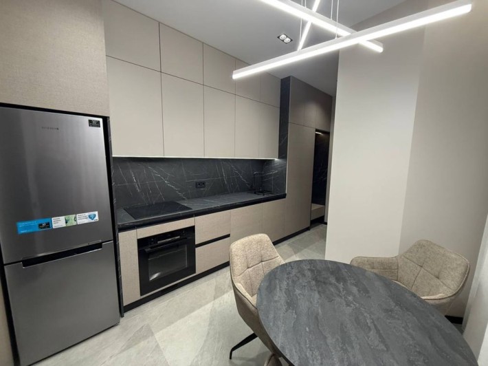 СВІТЛОзавжди!ДИЗАЙНЕРСЬКА1-кімVIPДзержика(роша КЛУБ)(7хв до ТЦ МАЙДАН) - фото 1