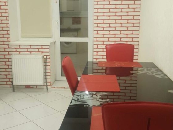 Пропонуємо до оренди гарну 2-ох кімнатну квартиру на Митниці! Черкаси