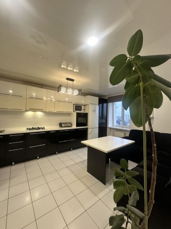 Оренда 3 кім.квартири. Бойова - фото 1