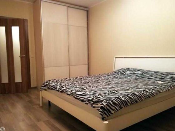 Здається велика 1-к, Голосієво, Деміївська, пр-т Науки, 55а Київ