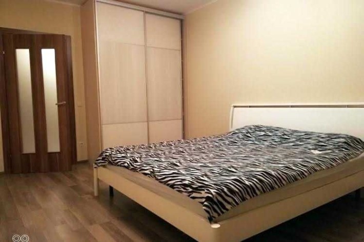 Здається велика 1-к, Голосієво, Деміївська, пр-т Науки, 55а - фото 1