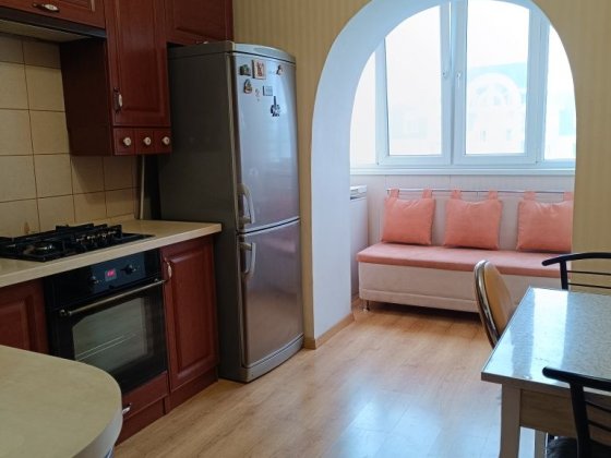 Здам в оренду чудову двокімнатну квартиру на Єськова Чернігів