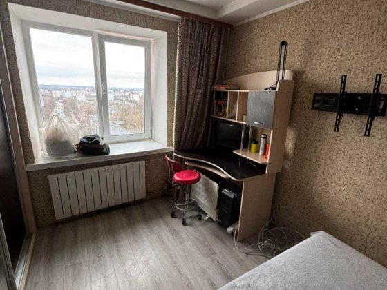 Сдам 3-4-ком.Кв. Вся Мебель.Техника.Ремонт. Изолир.Комн. ТРЦ Чернигов