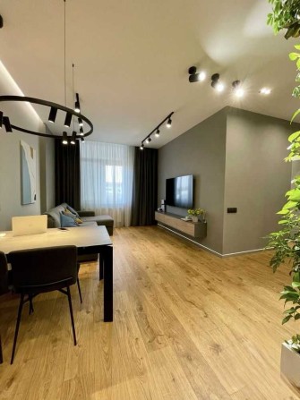 Сдам 3к студию в ЖК Комфорт Сити. Открытый бассейн. Comfort City! - фото 1