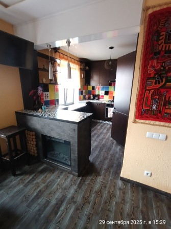 Здається 4х кімнатна квартира в центрі з ремонтом,меблями та технікою - фото 1