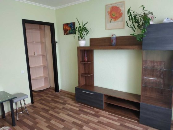 Здається 1 - кімнатна квартира Днепр