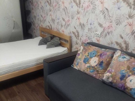 Сдам 1 комнатную квартиру на просп. Александра Поля, 107 Днепр