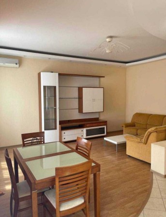 Оренда 3 кімн квартири ,центр, м.Кловська - фото 1