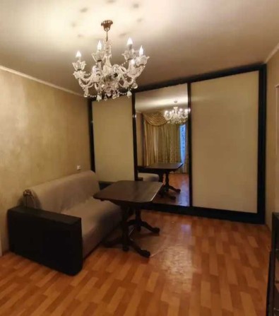 Здам 2-кімнатну квартиру 2 поверх пр. Б. Хмельницького пр. О. Поля - фото 1