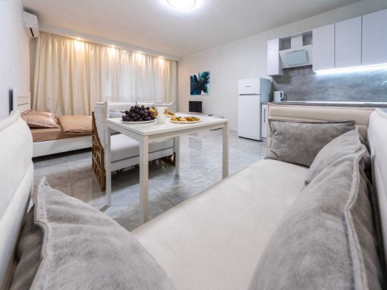 Студія ,,Французький квартал 2,, Предславинська 55 А, від власника. Киев