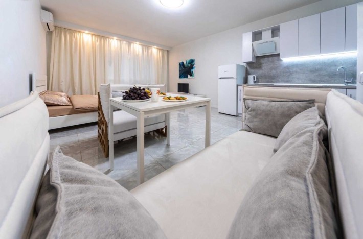 Студія ,,Французький квартал 2,, Предславинська 55 А, від власника. - фото 1