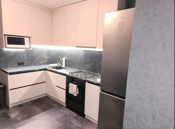 Оренда 1кімнатної квартири, ремонт, меблі, техніка 15000 - фото 1