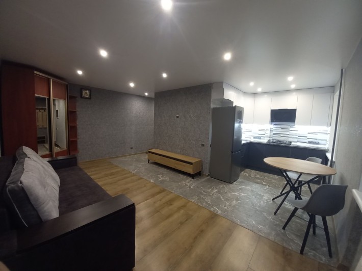 Сдам 1х студию. Центр. - фото 1