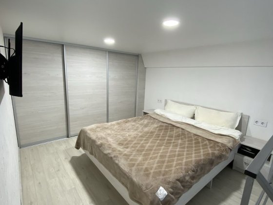 Здам в оренду однокімнатну дворівневу квартиру Кропивницький