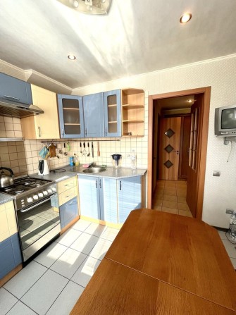 Здається в оренду 2 кімн. кв на пісках південний мк-н южный пески - фото 1