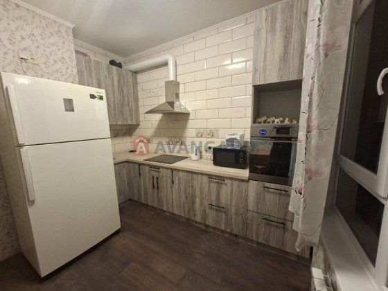 Здається 1-кімнатна квартира по вул. Ракетна 24 Киев