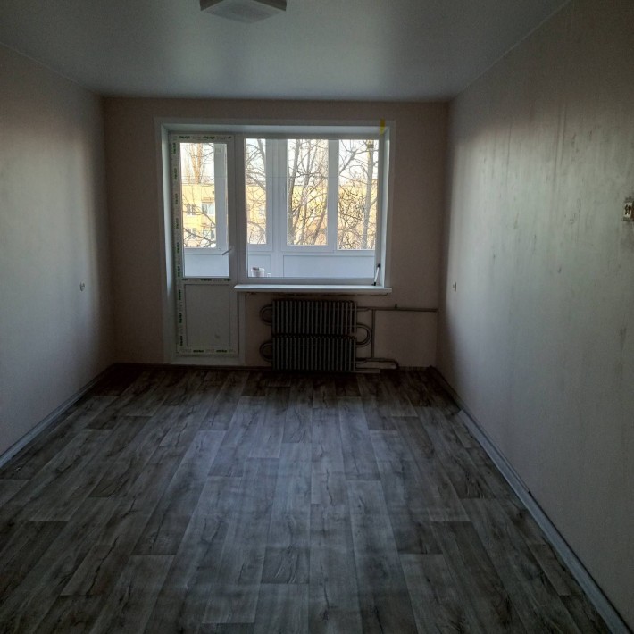 Здаю 2 кімнатна квартира
Здаю 2 кім квартира район Пацаєва 7 тис, без - фото 1