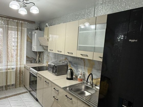 Сдам 3 ком квартира в центре Кропивницький