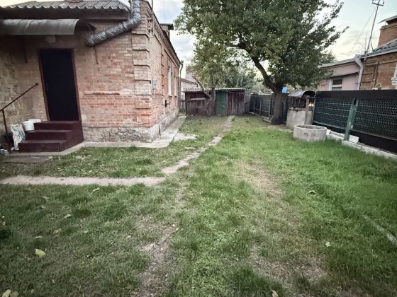 Оренда 1но кімнатного будинку з власним затишним подвіррям. Кропивницький